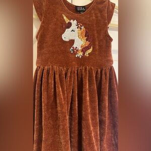 Beautiful 6 year old dress. For little girls who love unicorns.